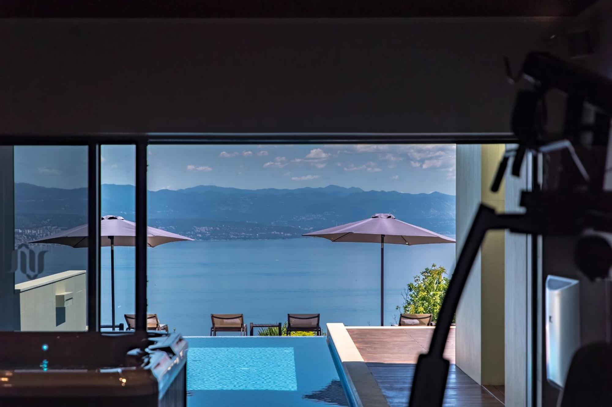 Villa Altavista - Seaview & Relax With Heated Pool & Minigolf Opatija Exterior photo