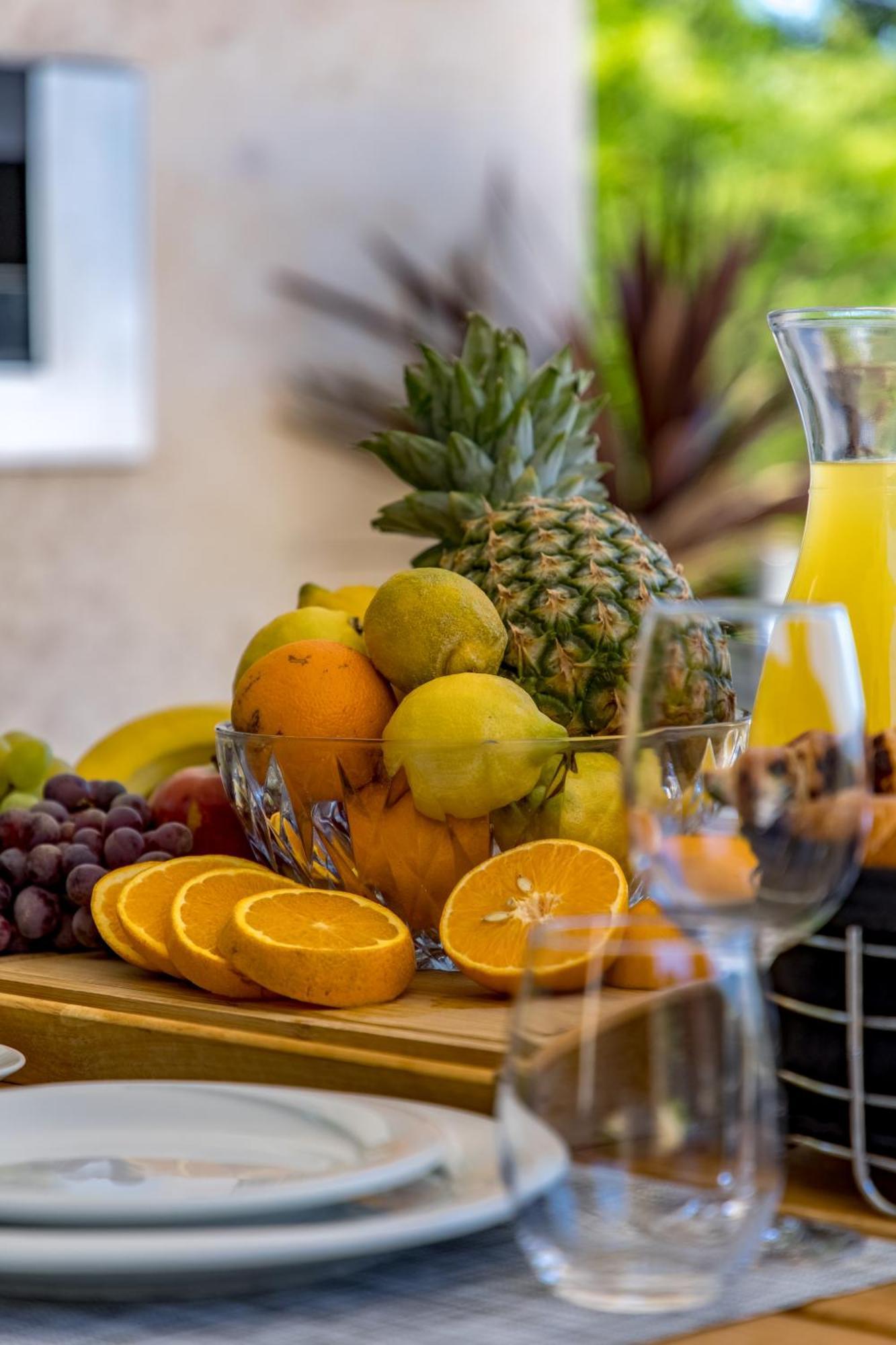 Villa Altavista - Seaview & Relax With Heated Pool & Minigolf Opatija Exterior photo