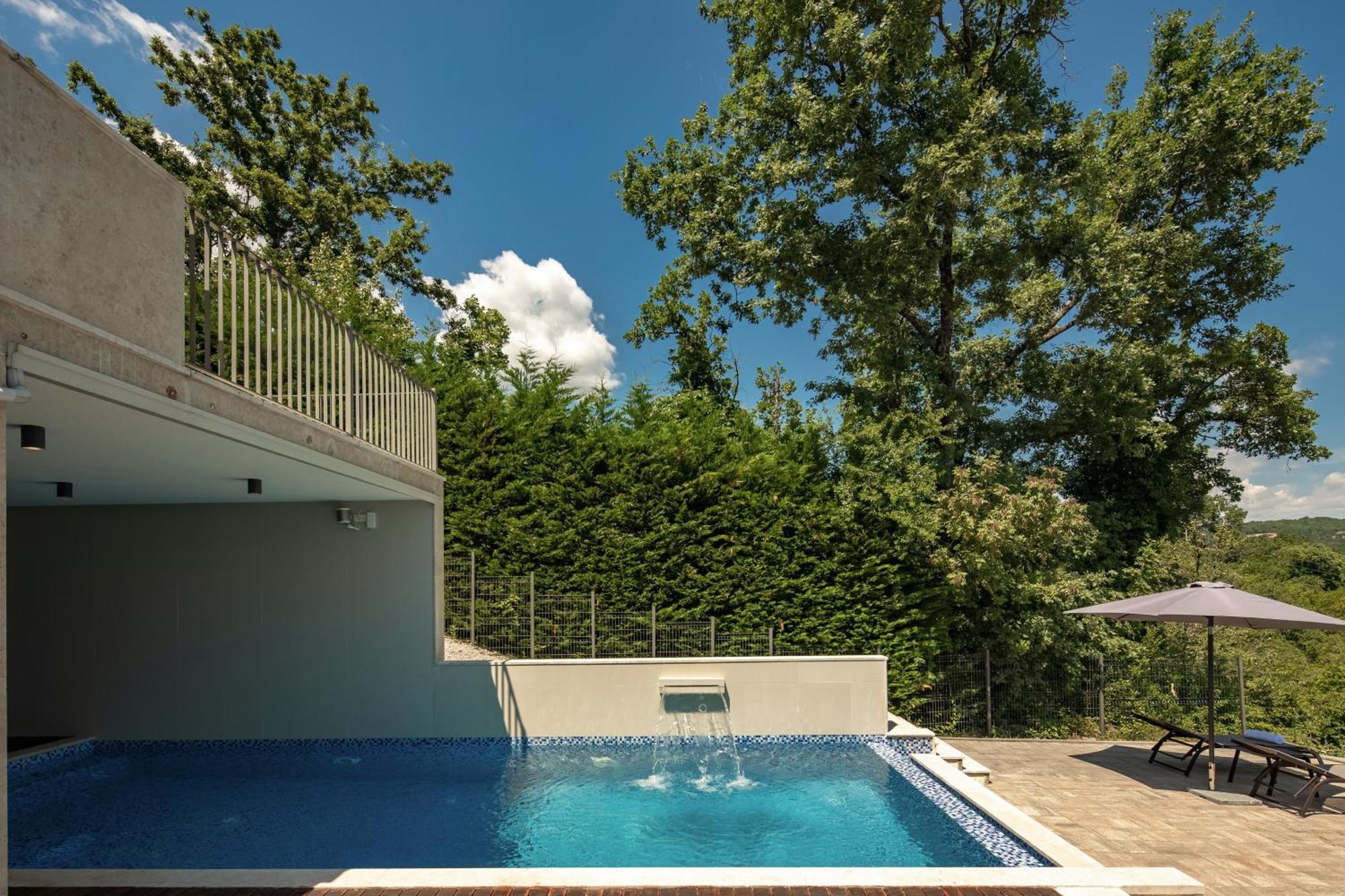 Villa Altavista - Seaview & Relax With Heated Pool & Minigolf Opatija Exterior photo